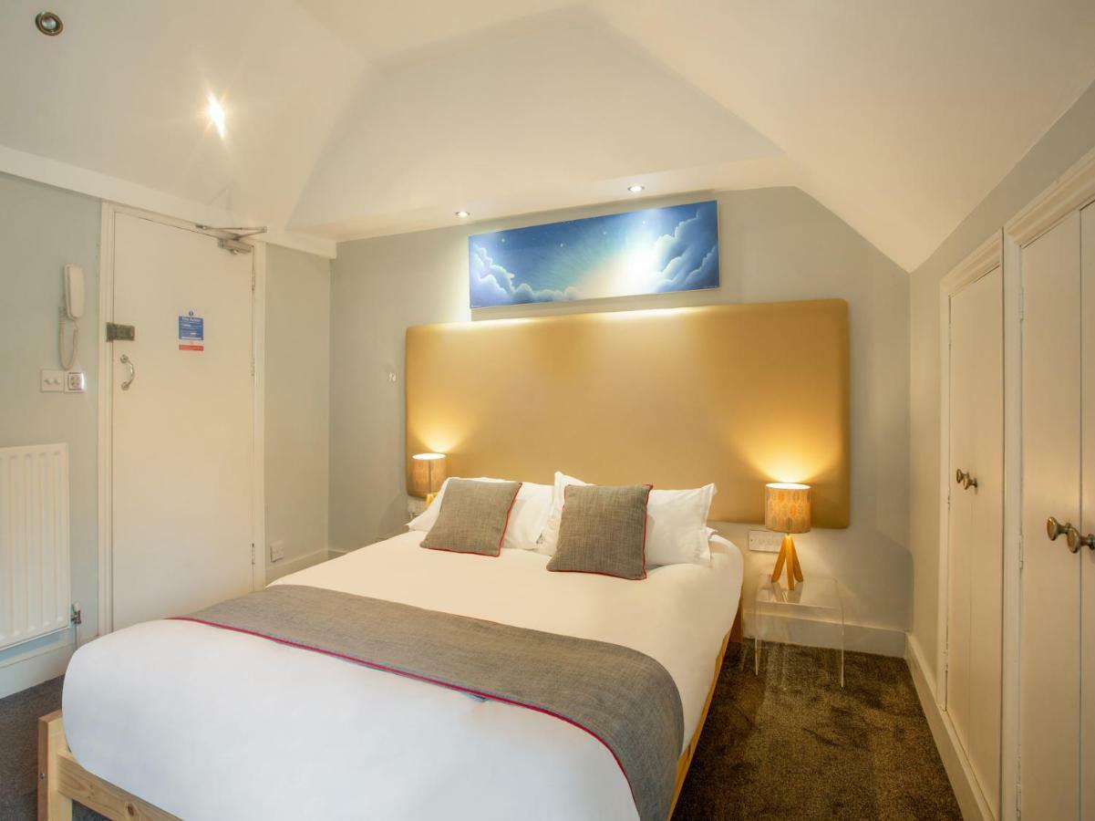 Oyo Lifestyle Hotel Sea Breeze Brighton Bagian luar foto